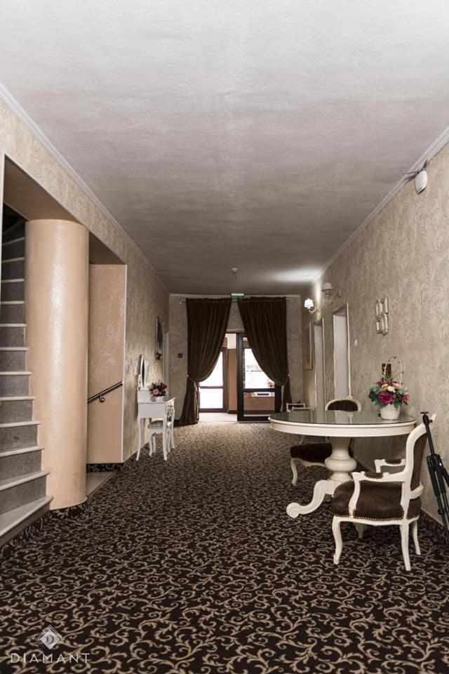 Pensiunea Diamant Ghimbav Exteriér fotografie