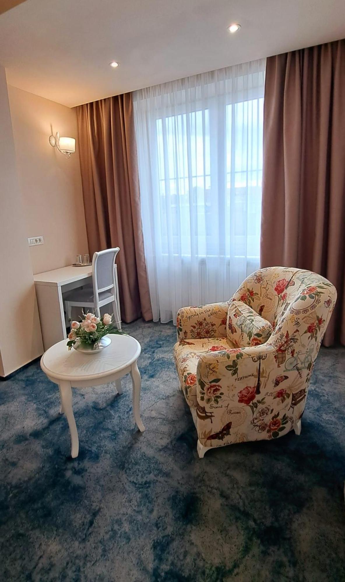 Pensiunea Diamant Ghimbav Exteriér fotografie